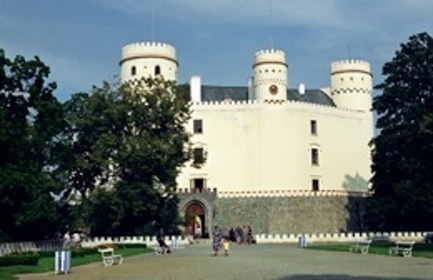 Chata Hladná na břehu Orlické přehrady - Vltava