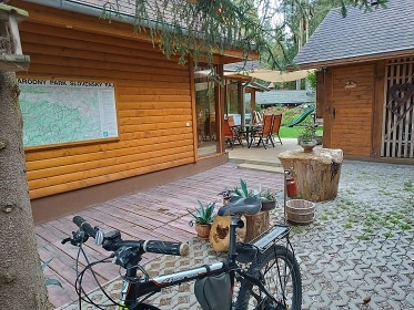 Chata s baz�nem - Slovensk� r�j - Sokol� dolina