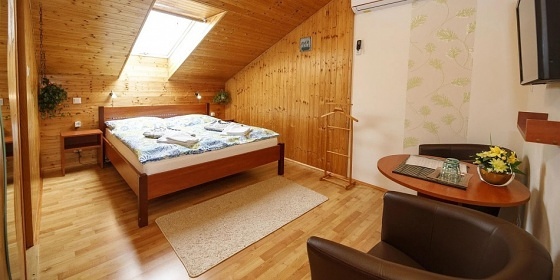 Penzion s baznem - Velk Dko - rsk vrchy