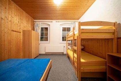 Kru�nohorsk� chalupa se zahradou - Horn� Blatn�