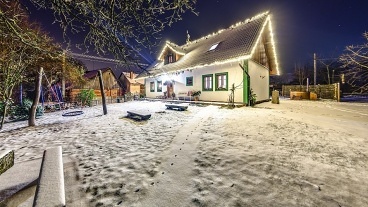 Chaloupka pod Krakonošovem - u hradu Pecka