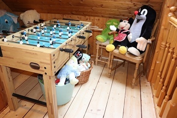 Rouben� chalupa s baz�nem Krkono�e - �ern� hora