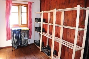 Rouben� chalupa s baz�nem Krkono�e - �ern� hora