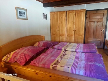 Roubenka s baz�nem - �ern� hora - Jansk� L�zn�