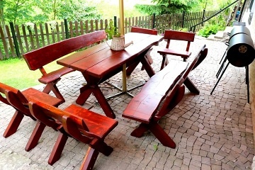 Rouben� chalupa s baz�nem Krkono�e - �ern� hora