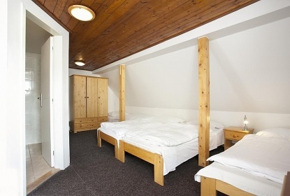 Chalupa Krkono�e - Sp�len� Ml�n - Pomezn� Boudy