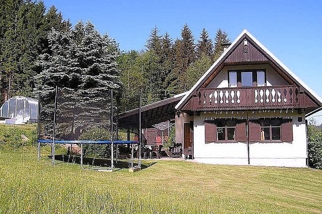 Chata s baz�nem - V�hled na Krkono�e - Benecko