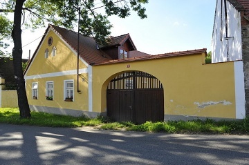 Statek Solopysky s bazénem - chalupa Sedlčany