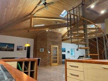 Wellness chalupa a bazn - hrad Lipnice nad Szavou