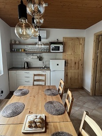 Chalupa a vinn� sklep - P�lava - Nov� Ml�ny