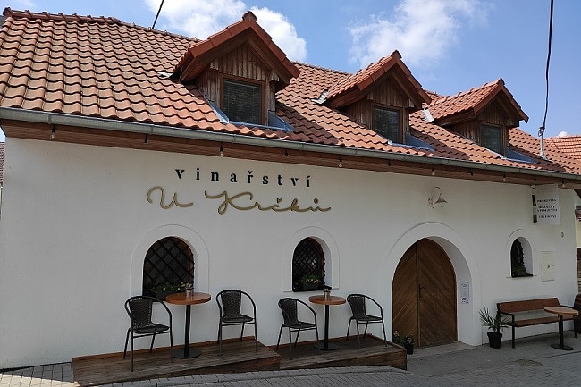 Chalupa a vinn� sklep - P�lava - Nov� Ml�ny