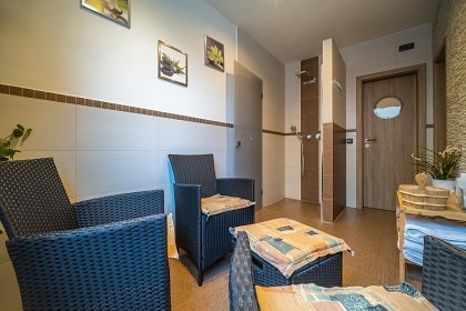 Chata u S�korsk�ho rybn�ka - CHKO Blansk� les