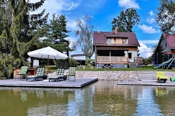 Chata u S�korsk�ho rybn�ka - CHKO Blansk� les