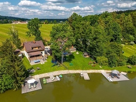 Nov� objekt: Chata u S�korsk�ho rybn�ka - CHKO Blansk� les 2C-015