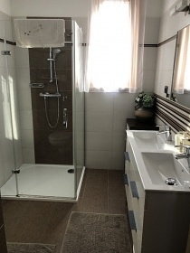 Chata u S�korsk�ho rybn�ka - CHKO Blansk� les