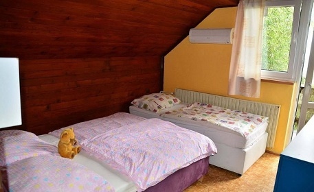 Chalupa Hradišek s bazénem - Klobouky u Brna