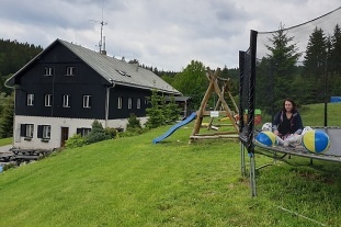 Nov objekt: Horsk chata s baznem - ky - Detn 8C-096