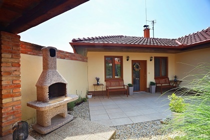 Chalupa a Vinn sklep - Lednicko-valtick arel