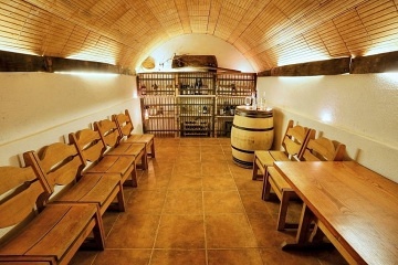 Chalupa a Vinn sklep - Lednicko-valtick arel