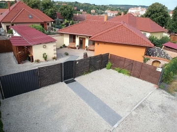 Chalupa a Vinn sklep - Lednicko-valtick arel