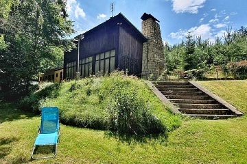 Chata u Slapsk� p�ehrady - z�mek Konopi�t�