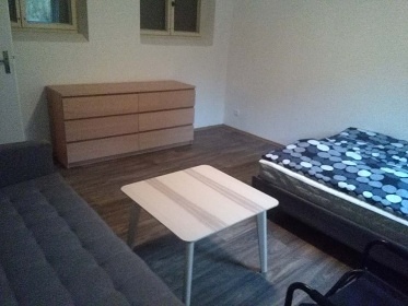 Chata u Slapsk� p�ehrady - z�mek Konopi�t�