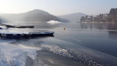 Chata u Slapsk� p�ehrady - z�mek Konopi�t�