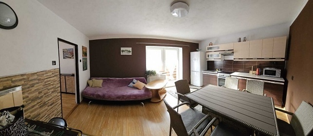 Chalupa Dolní Lomná - apartmány s bazénem