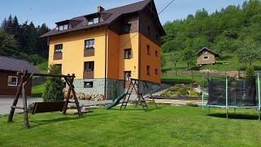 Recenze: Chalupa Dolní Lomná - apartmány s bazénem