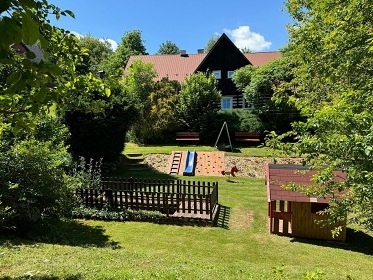 Krkono�sk� chalupa - kachlov� kamna - Jansk� L�zn�