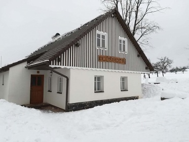 Chalupa Sněženka s bazénem - Sněžné - Bystré