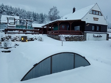 Chalupa baz�n a sauna - Ka�persk� Hory - Su�ice