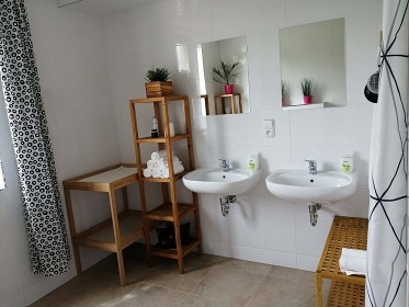 Chalupa s baz�nem �esk� r�j - Kloko�sk� sk�ly