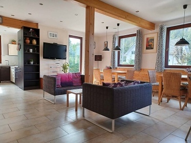 Chalupa s baz�nem �esk� r�j - Kloko�sk� sk�ly