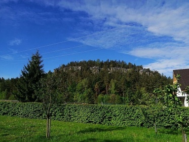 Chalupa s baz�nem �esk� r�j - Kloko�sk� sk�ly