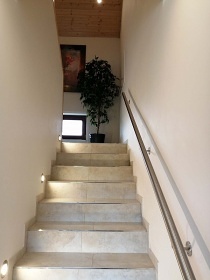 Chalupa s baz�nem �esk� r�j - Kloko�sk� sk�ly