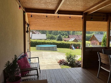 Chalupa s baz�nem �esk� r�j - Kloko�sk� sk�ly