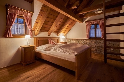 Roubenka NA SJEZDOVCE - Černý Důl - Krkonoše