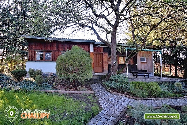 Chata s baznem - Chibsk vrchy - Koryany