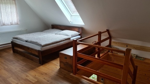 Chalupa �esk� �v�carsko - Tol�tejn - Lu�ick� hory