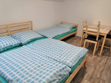 Chalupa Dajan s bazénem - apartmány Strmilov