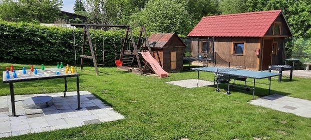 Chalupa Dajan s bazénem - apartmány Strmilov