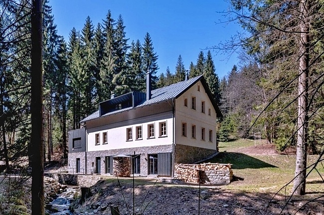 Chalupa u Tesa�ovsk�ho potoka - Krkono�e a Jizerky