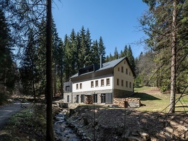 Chalupa u Tesa�ovsk�ho potoka - Krkono�e a Jizerky