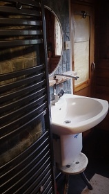 Chalupa s baz�nem - Jizersk� hory a Krkono�e