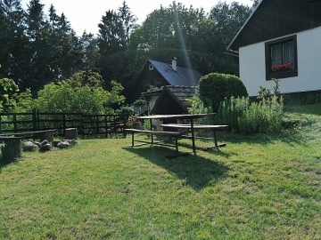 Chalupa u Holansk�ch rybn�k� - M�ch�v kraj