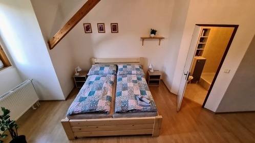 Chalupa s baz�nem - Such� Vrch - Bukov� Hora