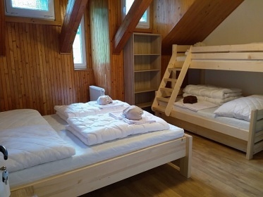 Chalupa s baz�nem - Such� Vrch - Bukov� Hora