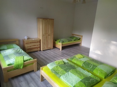 Chalupa s baz�nem - �ern� hora - Krkono�e