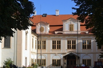 Tradiční český dům Všejany_Mirákulum Milovice